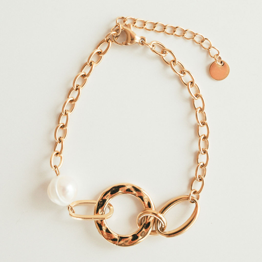 Gold-Plated Link Bracelet with Pearl Accent