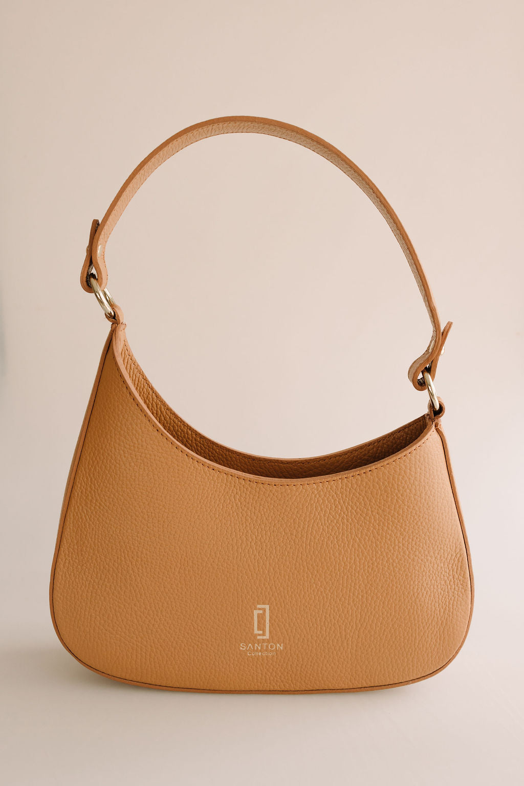 Sleek Leather Shoulder Bag - Tan