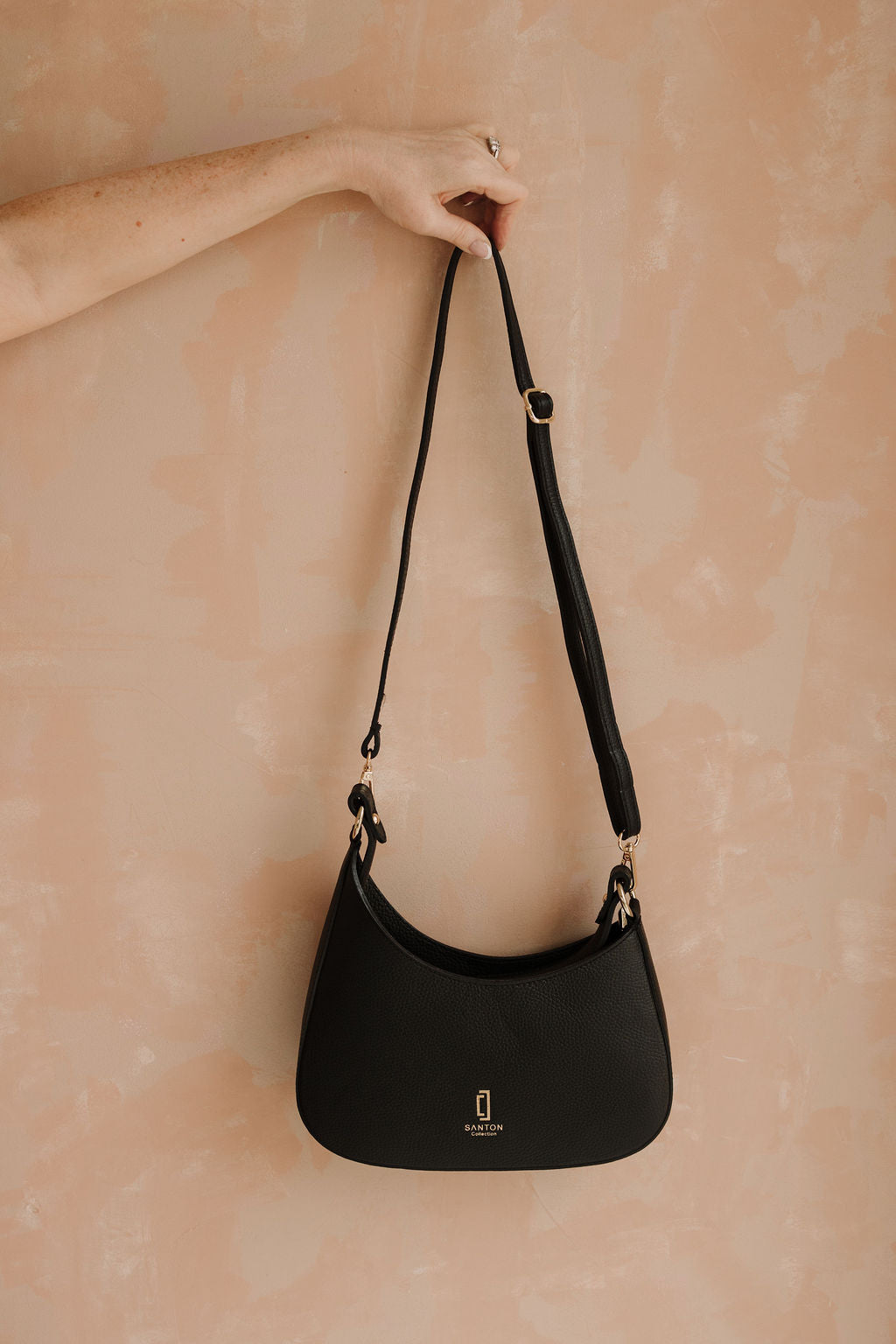 Sleek Leather Shoulder Bag - Black