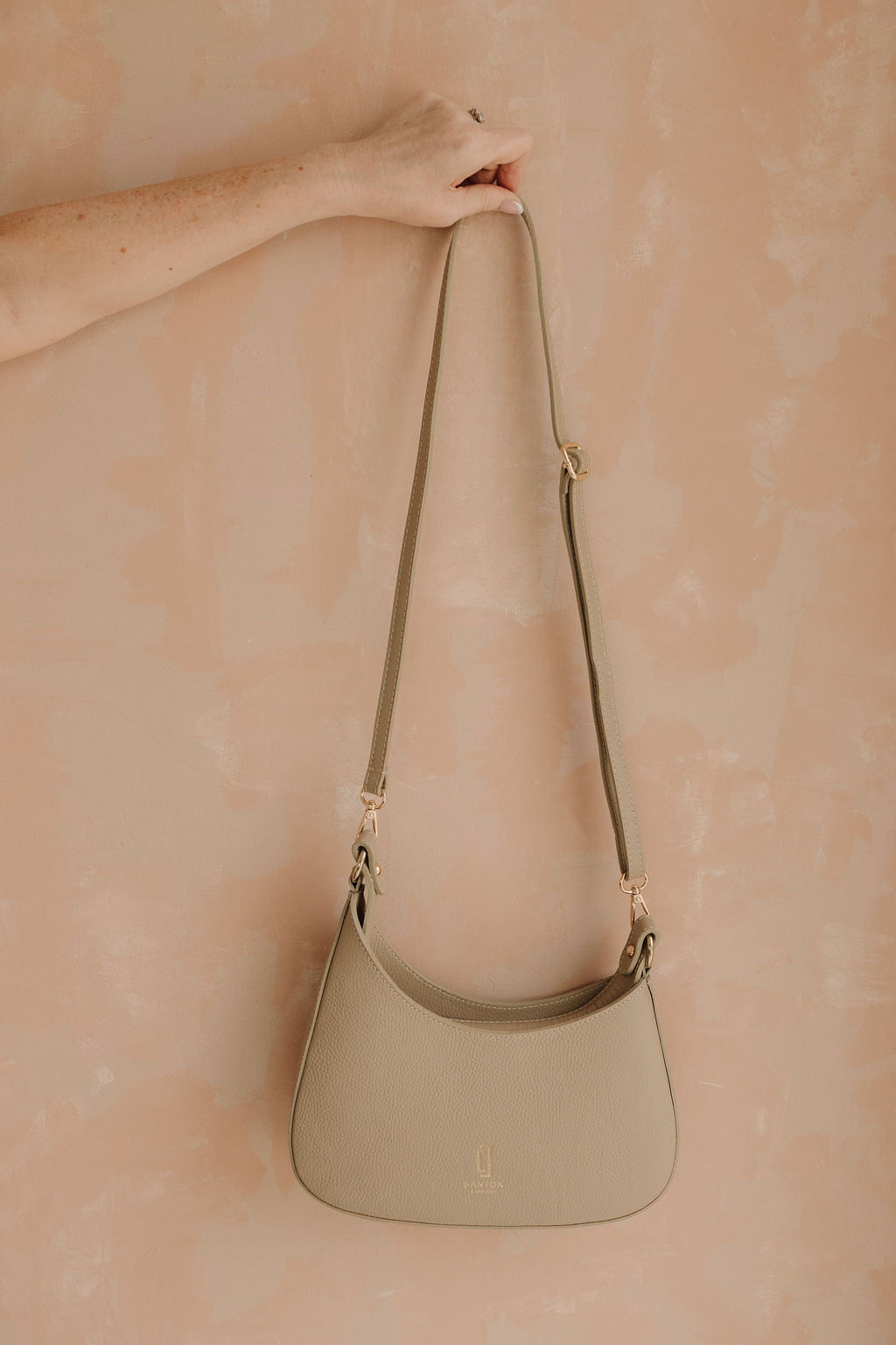 Sleek Leather Shoulder Bag - Beige